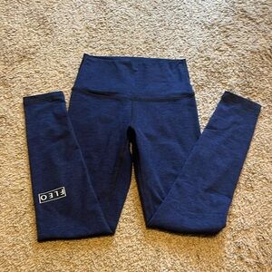 LIKE NEW FLEO LEGGINGS